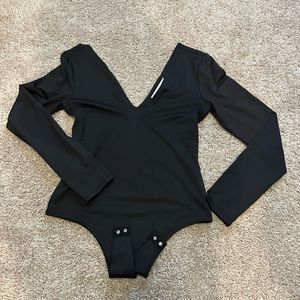 Long sleeve black body suit